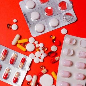 Ayurveda vs. Antibiotics: Understanding the Path to Healing 1 pexels media 3683088 1